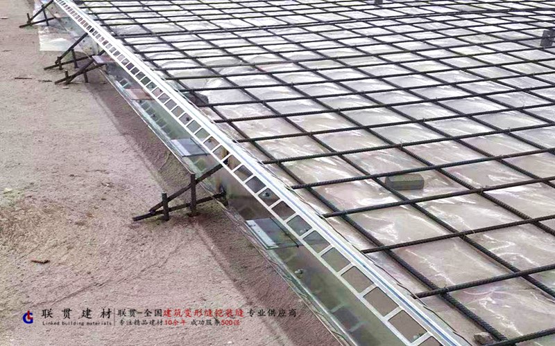 LG160-3000鍍鋅鋼板鎧裝縫案例